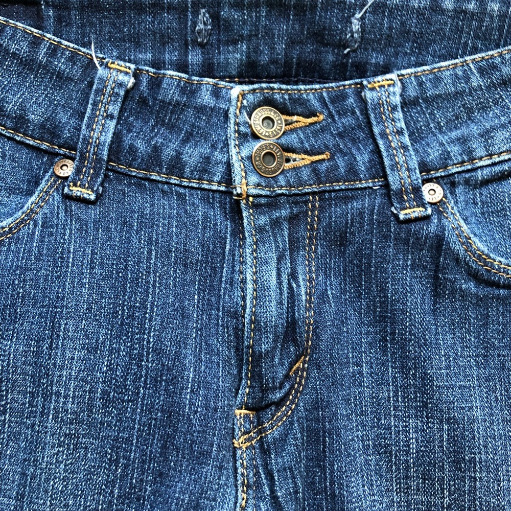Levi’s Boyfriend Jean - Picture 8 of 10